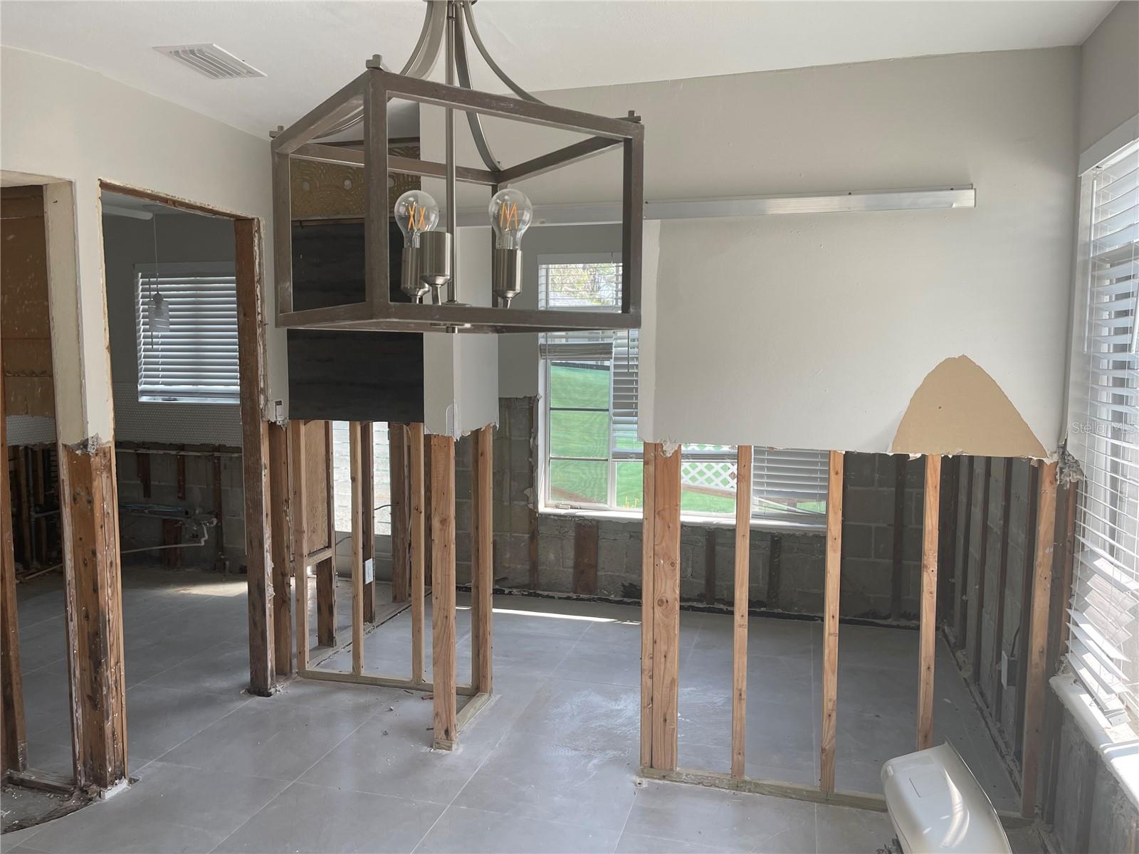 DON CE-SAR PLACE - Residential Income