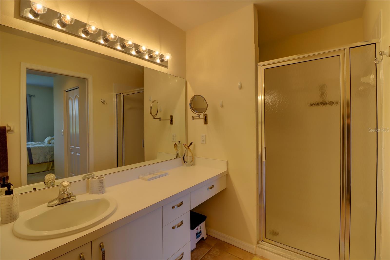 HERITAGE OAKS GOLF & COUNTRY CLUB - Residential