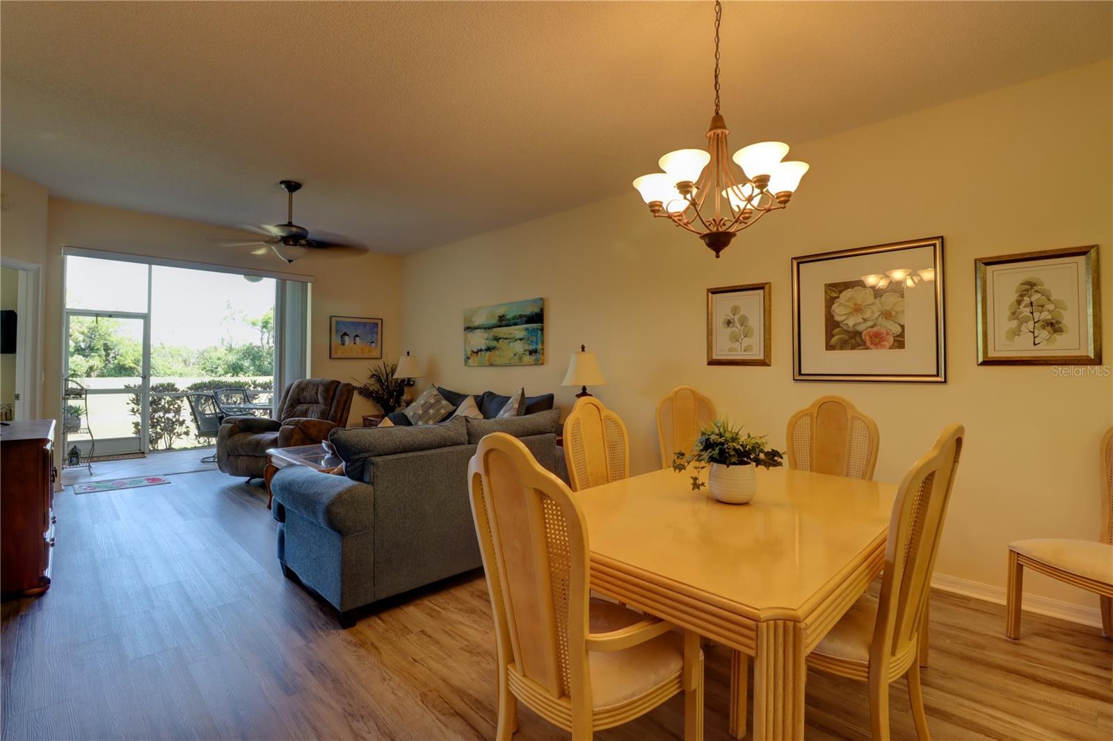 HERITAGE OAKS GOLF & COUNTRY CLUB - Residential