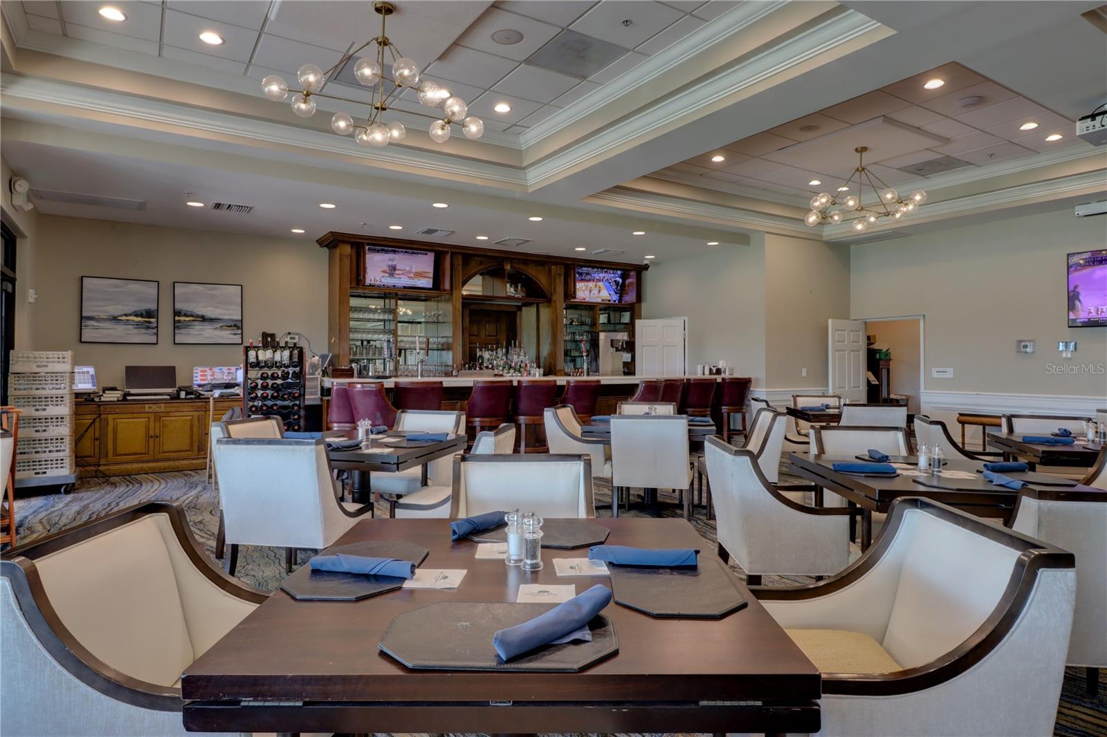 HERITAGE OAKS GOLF & COUNTRY CLUB - Residential