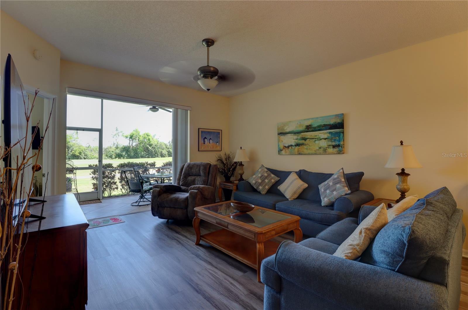 HERITAGE OAKS GOLF & COUNTRY CLUB - Residential