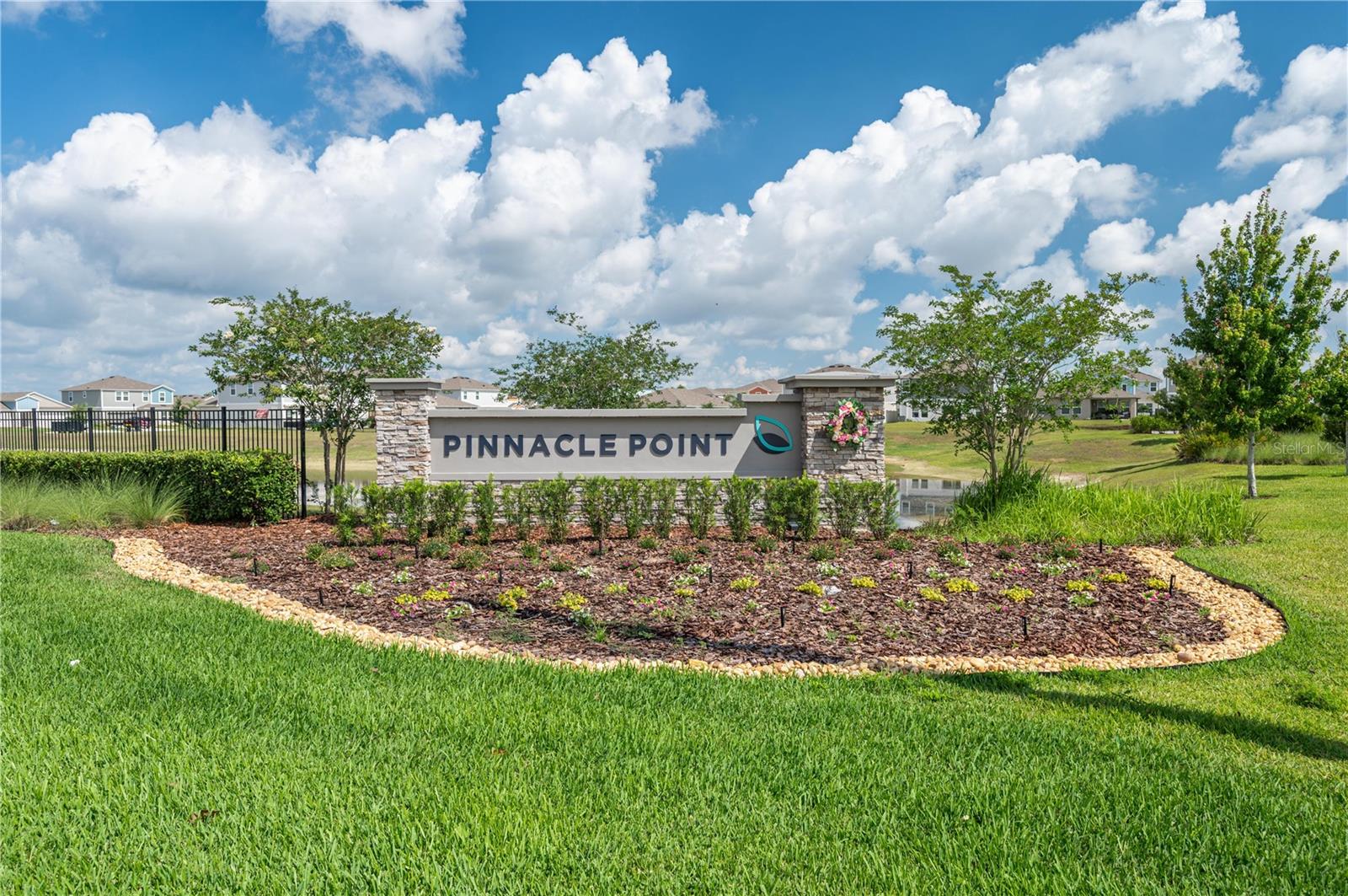 PINNACLE POINT - Residential