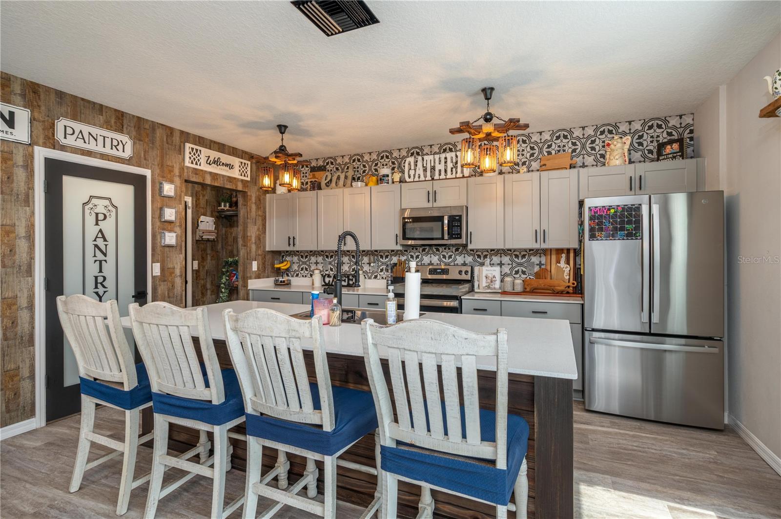 PINNACLE POINT - Residential