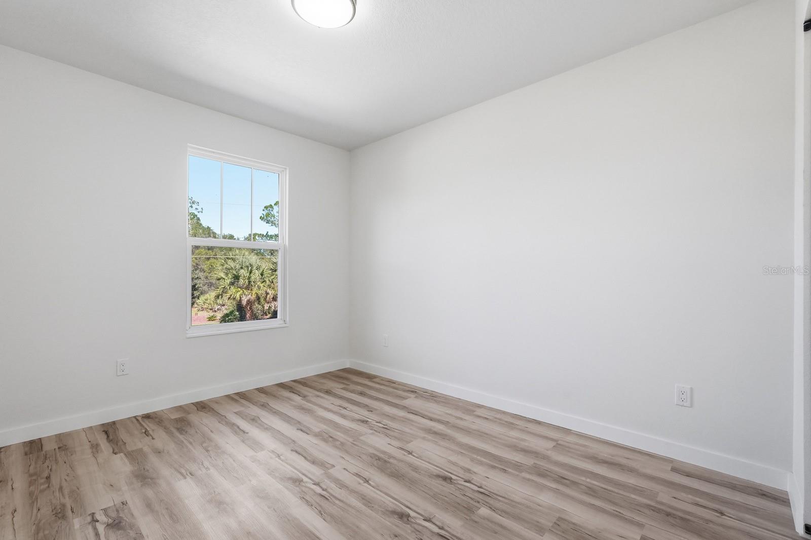 FOREST GROVE BUS CENTER - Residential Income