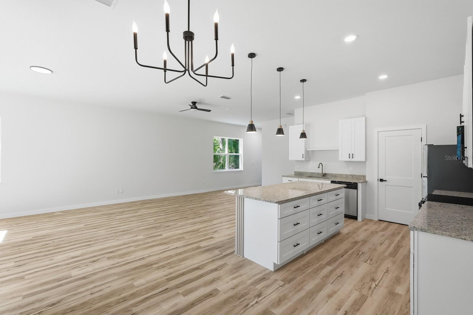 FOREST GROVE BUS CENTER - Residential Income