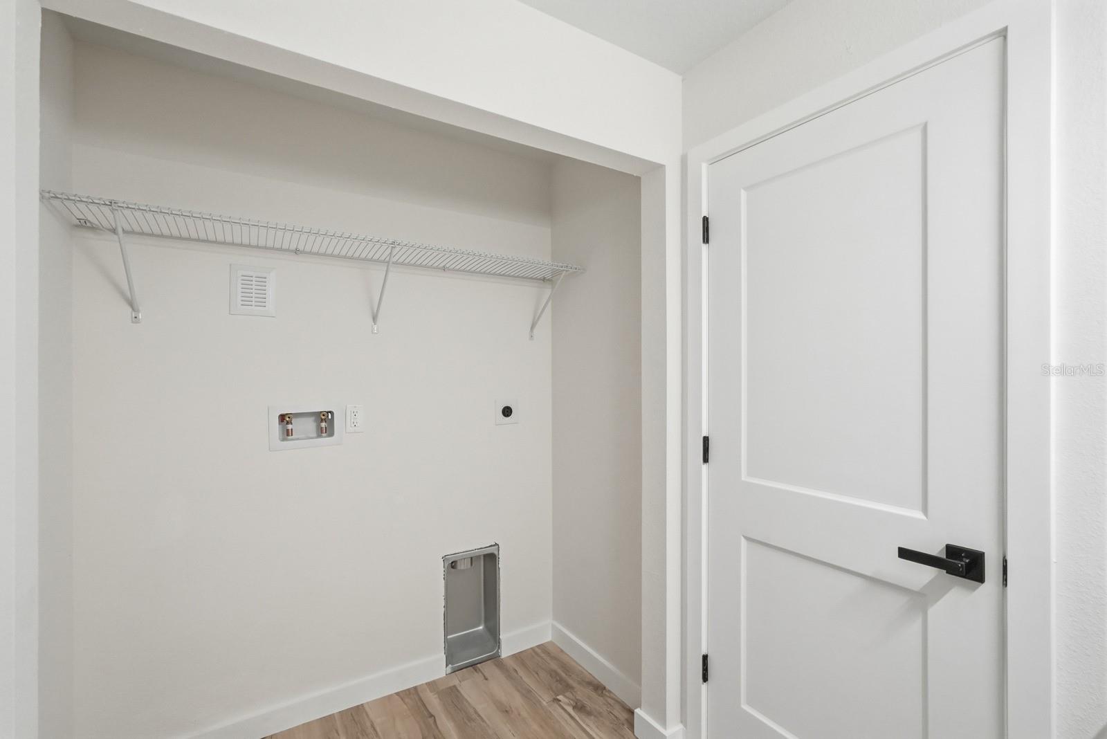 FOREST GROVE BUS CENTER - Residential Income