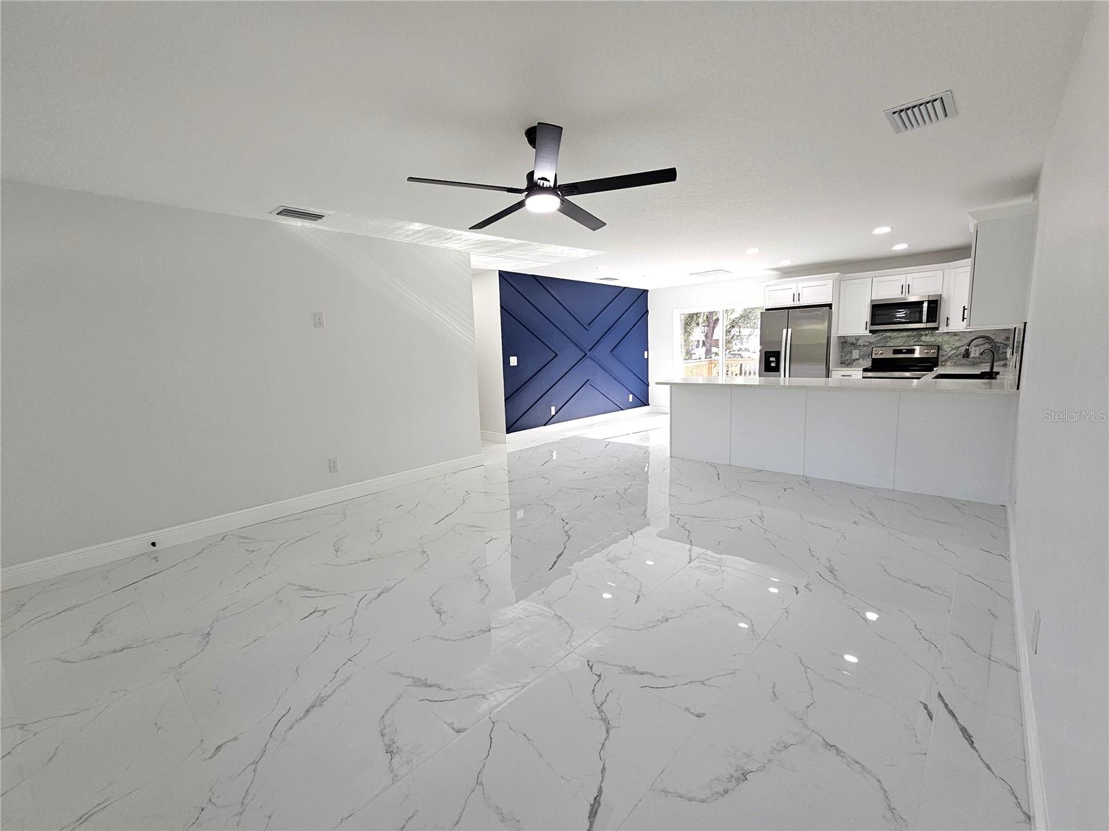 LACOOCHEE WEEMS ADD - Residential