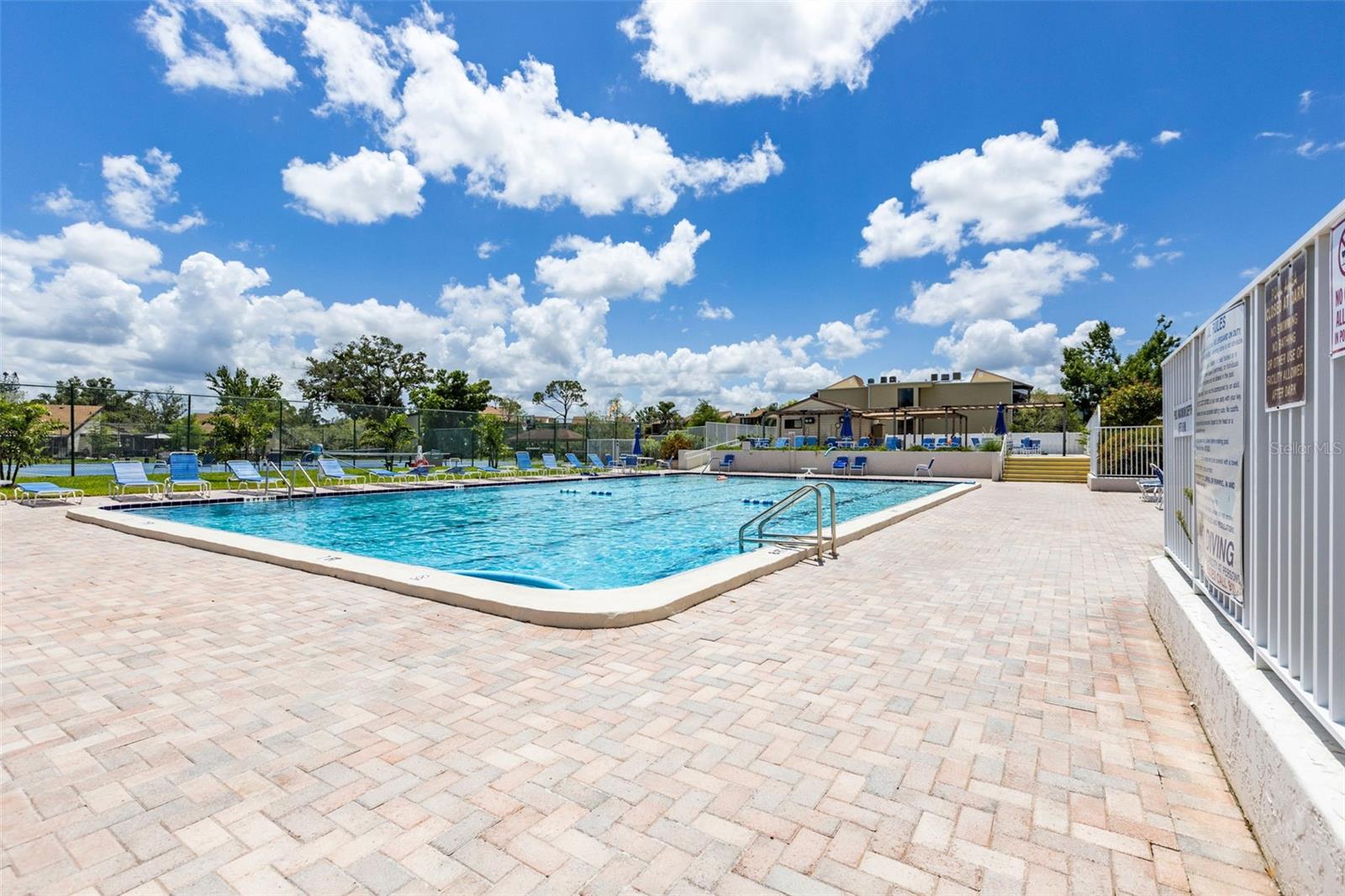 SANDPIPER APTS CONDO - Residential