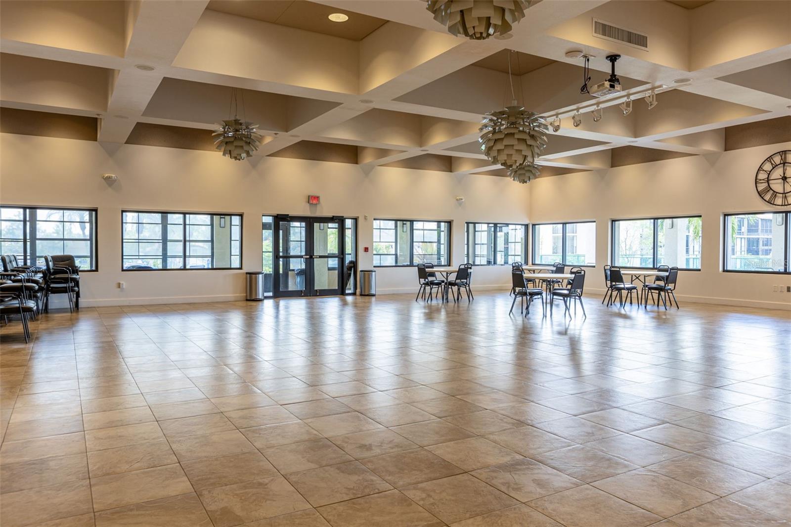 SANDPIPER APTS CONDO - Residential