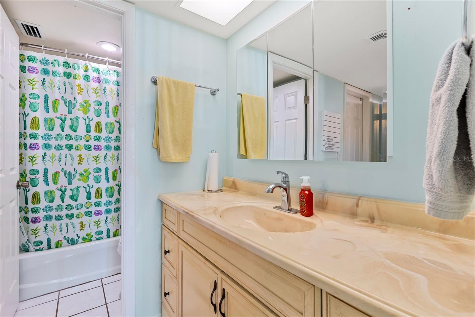 SANDPIPER APTS CONDO - Residential