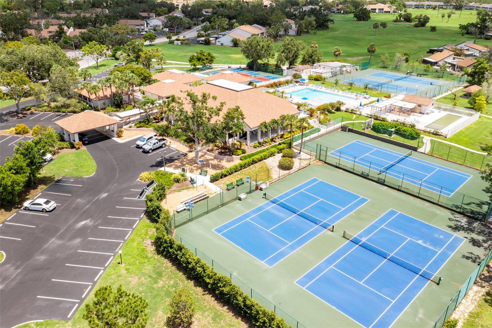 SANDPIPER APTS CONDO - Residential