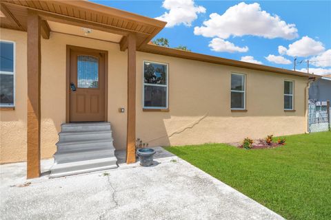 Photo of 808 1st Avenue NE, Ruskin, FL 33570 (MLS # TB8416419)