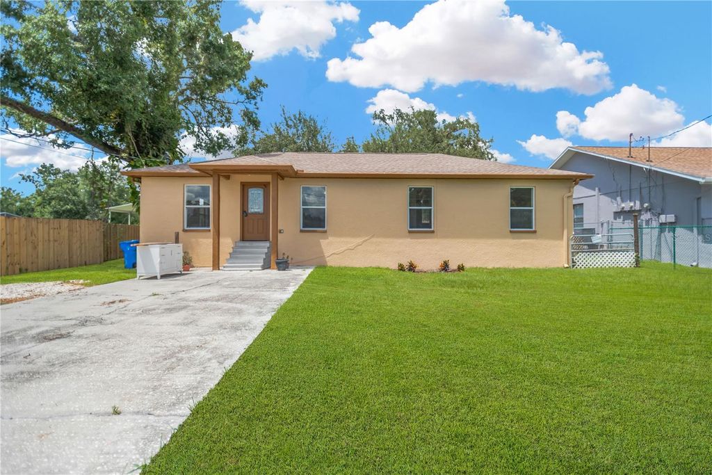 Photo of 808 1st Avenue NE, Ruskin, FL 33570 (MLS # TB8416419)
