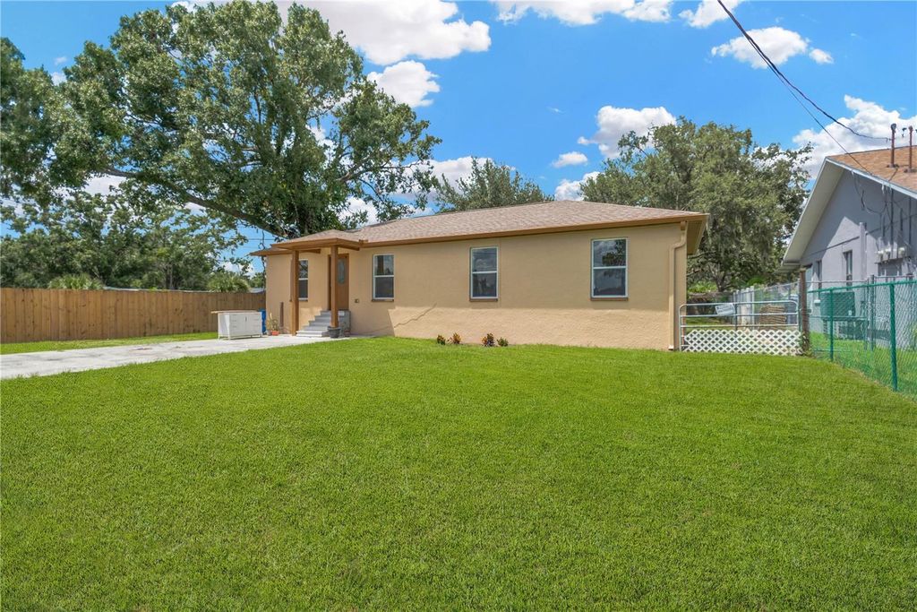 Photo of 808 1st Avenue NE, Ruskin, FL 33570 (MLS # TB8416419)