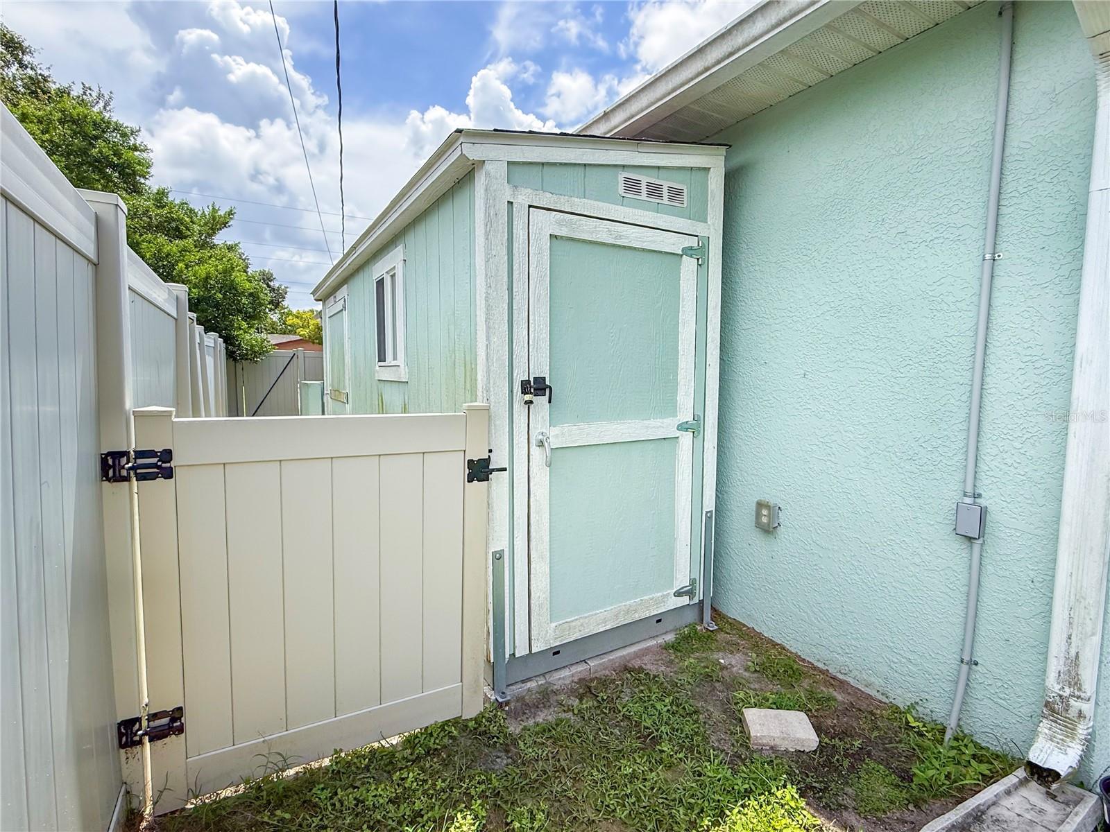 CURLEW CITY - Residential