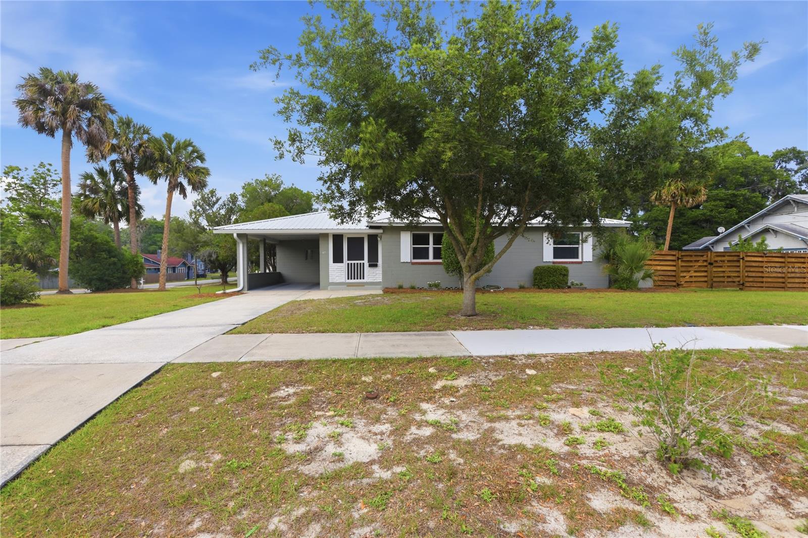 SHERMANS S 01/2 BLK 132 DELAND - Residential Lease