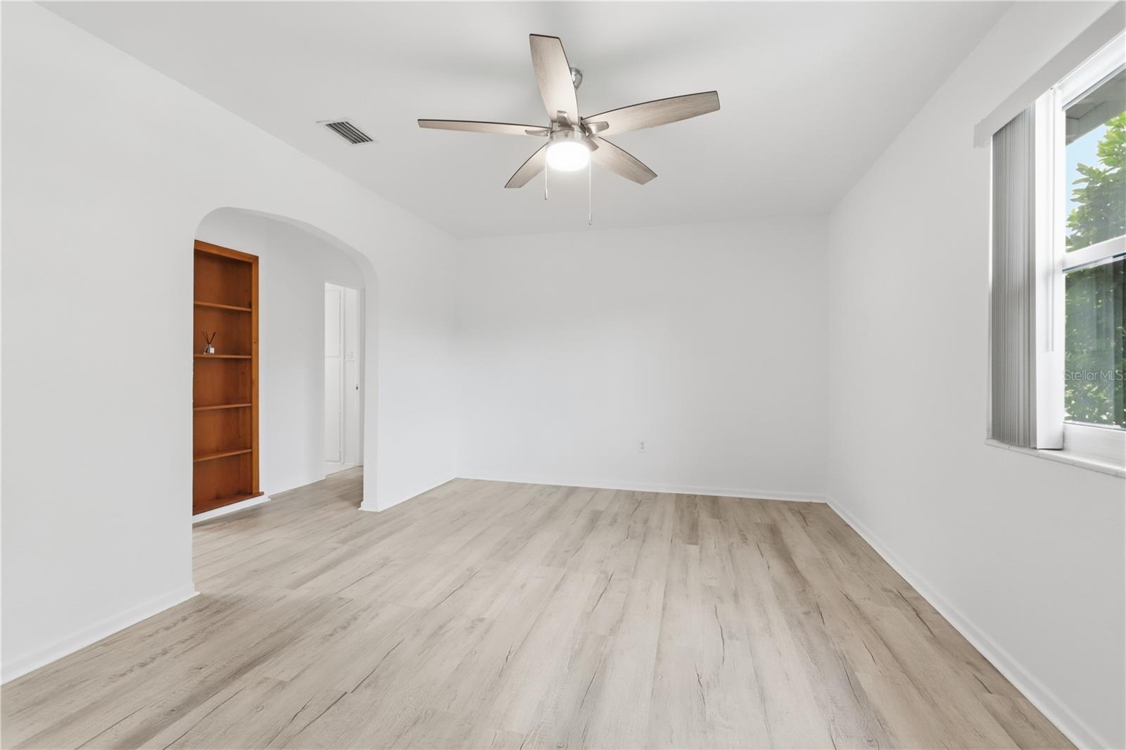 SHERMANS S 01/2 BLK 132 DELAND - Residential Lease
