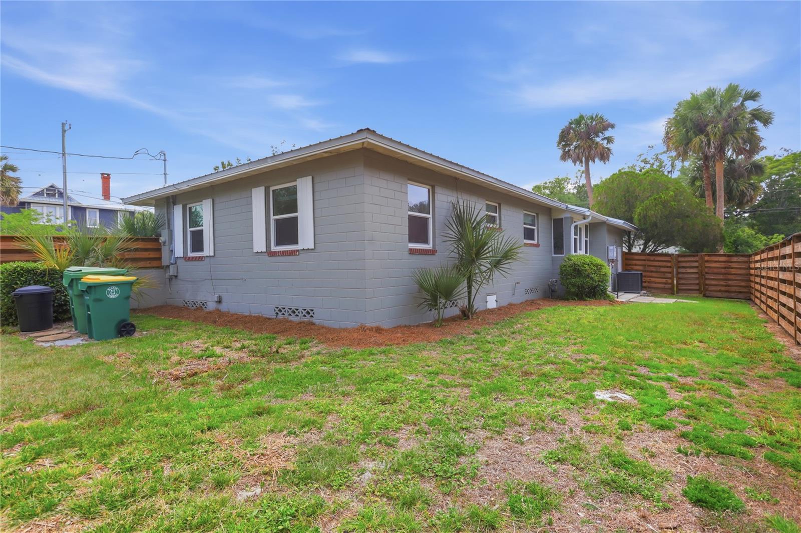 SHERMANS S 01/2 BLK 132 DELAND - Residential Lease