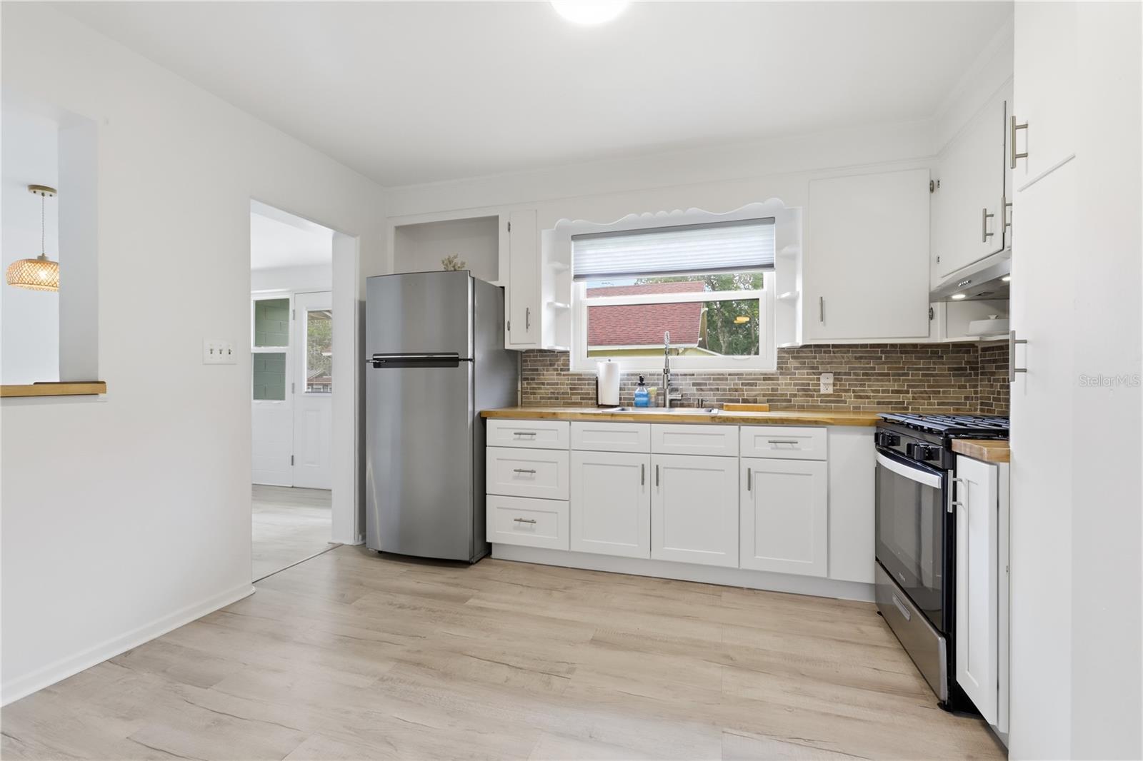 SHERMANS S 01/2 BLK 132 DELAND - Residential Lease