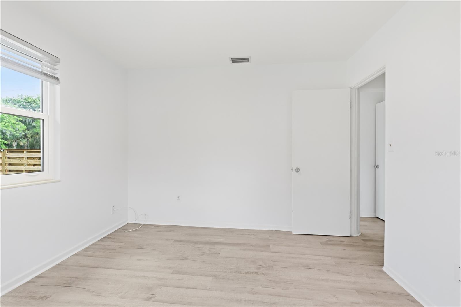 SHERMANS S 01/2 BLK 132 DELAND - Residential Lease