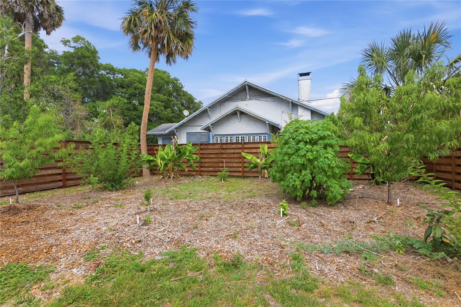 SHERMANS S 01/2 BLK 132 DELAND - Residential Lease