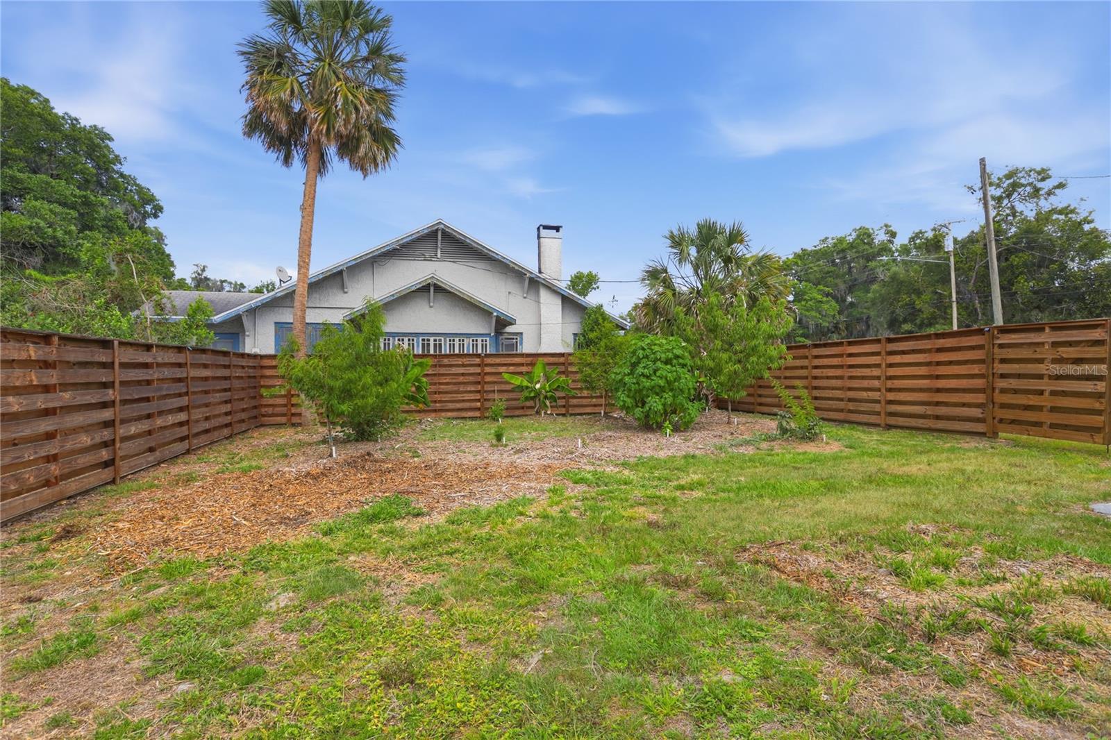 SHERMANS S 01/2 BLK 132 DELAND - Residential Lease