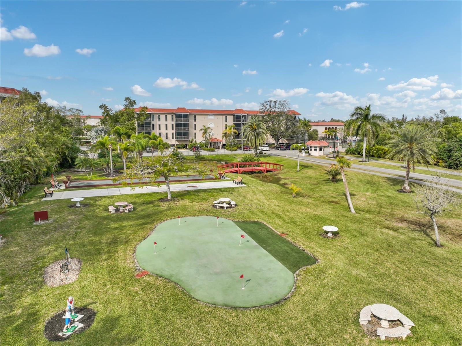 EMERALD POINTE PH 01 - Residential