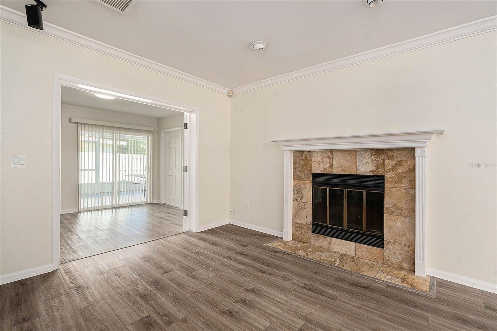 10910 CARROLLWOOD DRIVE