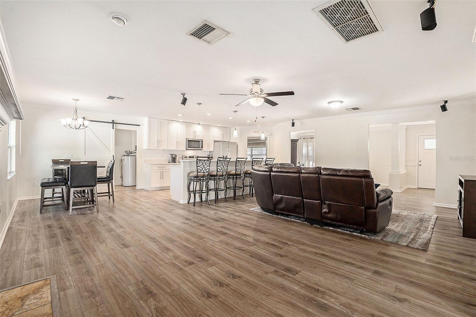 CARROLLWOOD SUB UNIT 1 - Residential