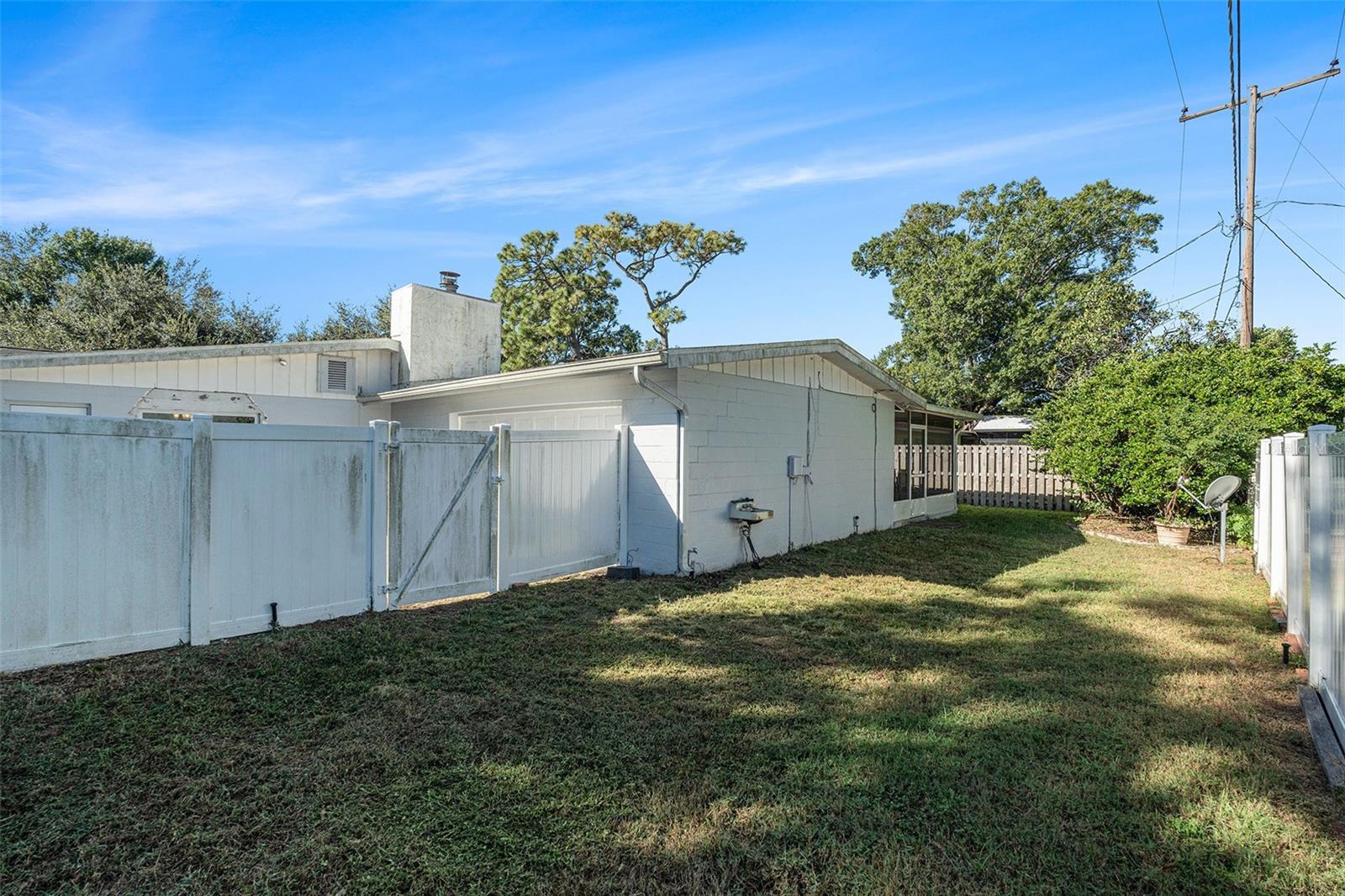 CARROLLWOOD SUB UNIT 1 - Residential