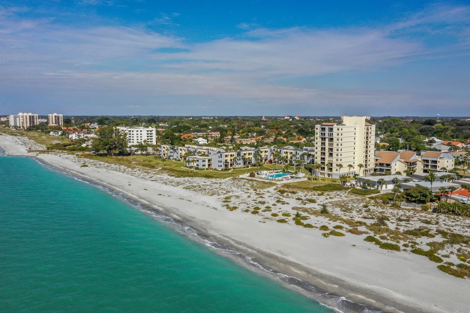 LEASE PURCHASE OPTION AVAILABLE! Furnished. Enjoy coastal living in Venice, Florida. This beautiful condo offers stunning views of the Gulf and easy close walking
distance. The open and bright end unit has large windows that show off the amazing scenery, making it perfect for
relaxing or entertaining. The kitchen is a cook's dream with high-quality appliances and lots of counter space. The
master suite is a peaceful retreat with a fancy bathroom and lovely water views. The other bedroom is spacious and
comfortable for family and guests. The private balcony is perfect for enjoying your morning coffee or evening wine
while taking in the Gulf view. Residents can use great amenities like a resort-style pool, clubhouse and well-kept
gardens. Located near dining, shopping, and entertainment, 700 Golden Beach offers everything you need for a
wonderful coastal lifestyle. Don’t miss the chance to call this Gulf-view paradise your home.