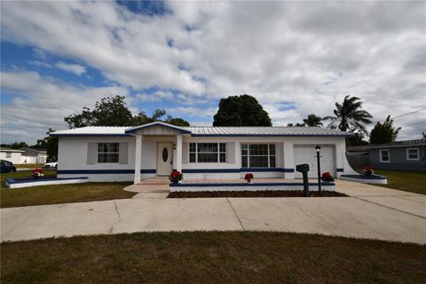 Photo of 2255 Leslee Lake Drive N, St Petersburg, FL 33713 (MLS # TB8452050)