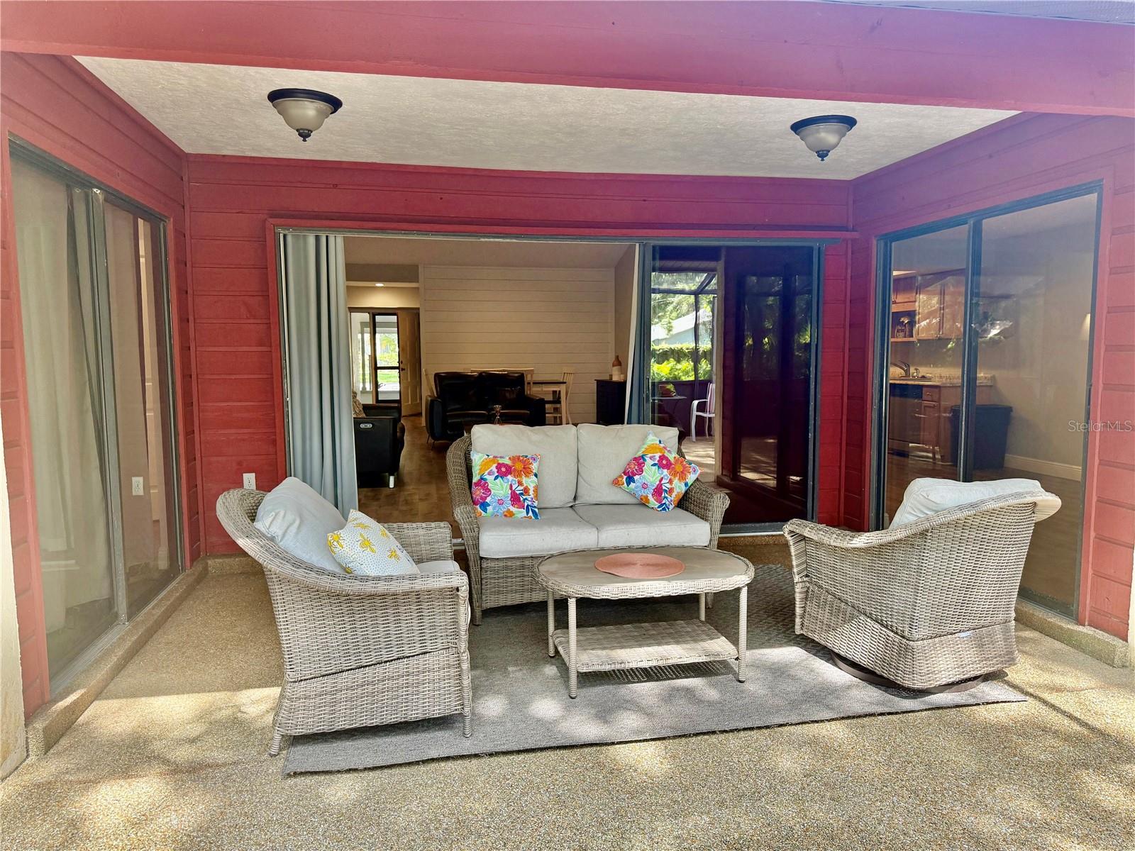 OAK FOREST VILLAS - Residential