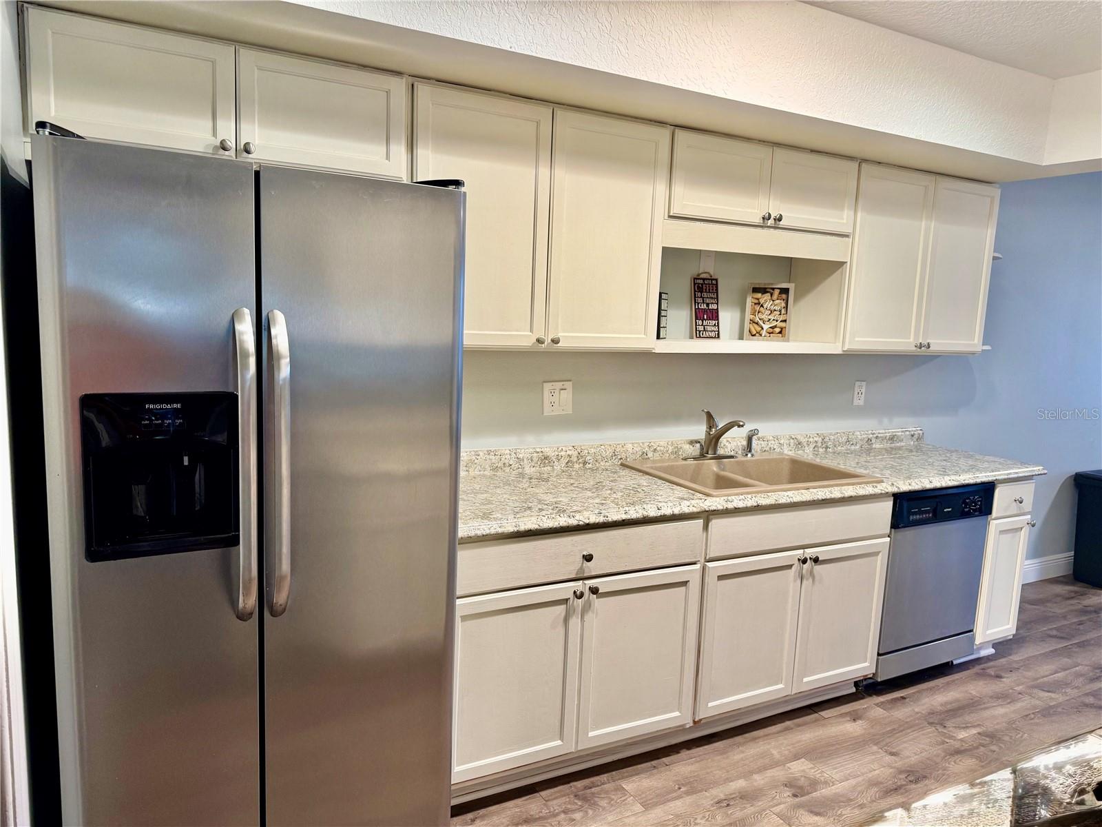 OAK FOREST VILLAS - Residential