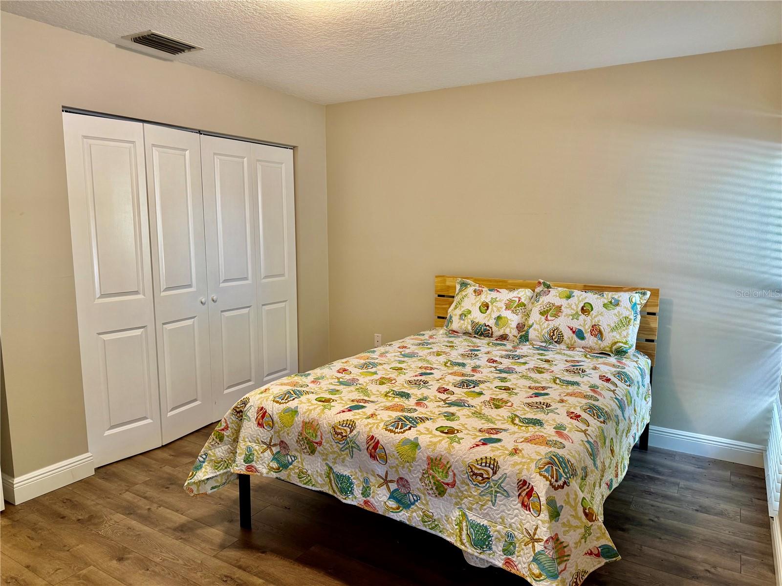 OAK FOREST VILLAS - Residential