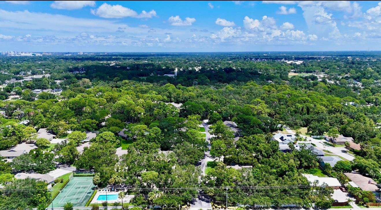 OAK FOREST VILLAS - Residential