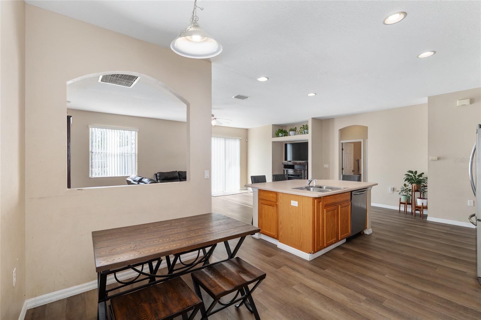 SILVER SPGS SHORES UN 32 - Residential