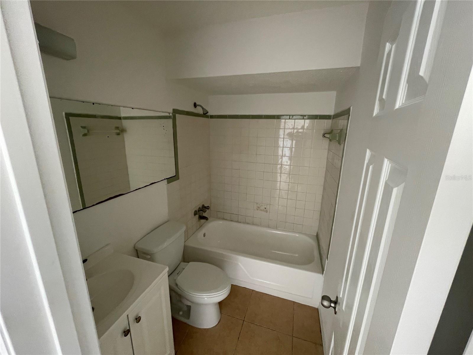 JASMIN COURT SUB - Residential Lease