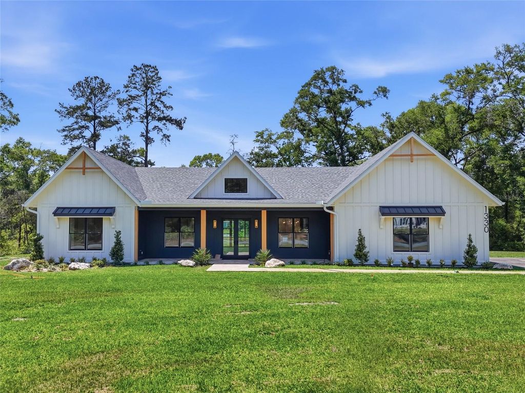 Photo of 1330 SW 175 Court, Newberry, FL 32669 (MLS # GC539786)