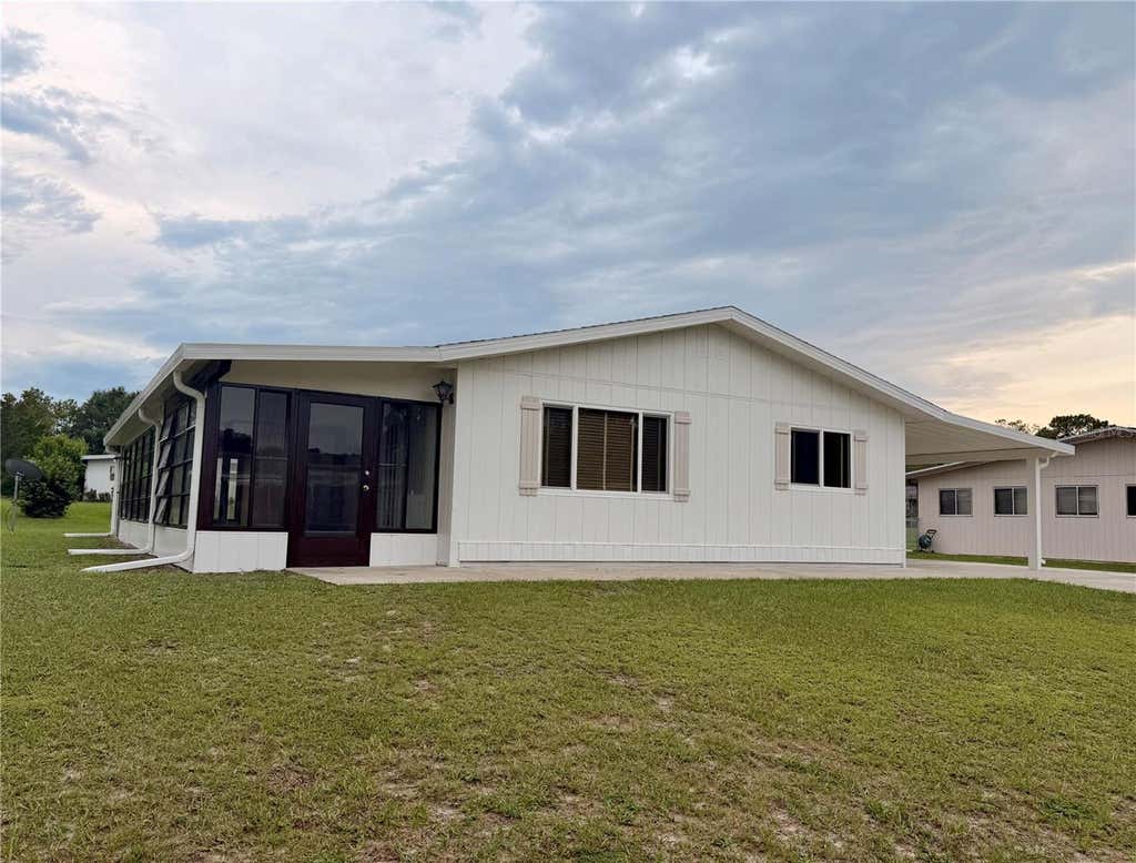 Photo of 9940 SW 102nd Lane, Ocala, FL 34481 (MLS # OM730721)