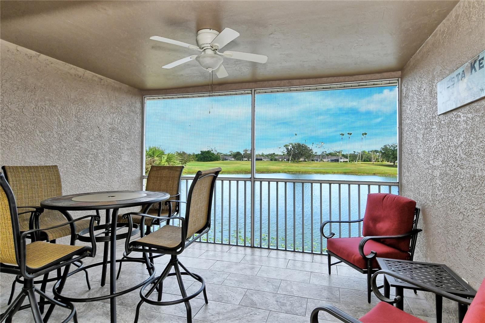 HERITAGE OAKS GOLF & COUNTRY CLUB - Residential