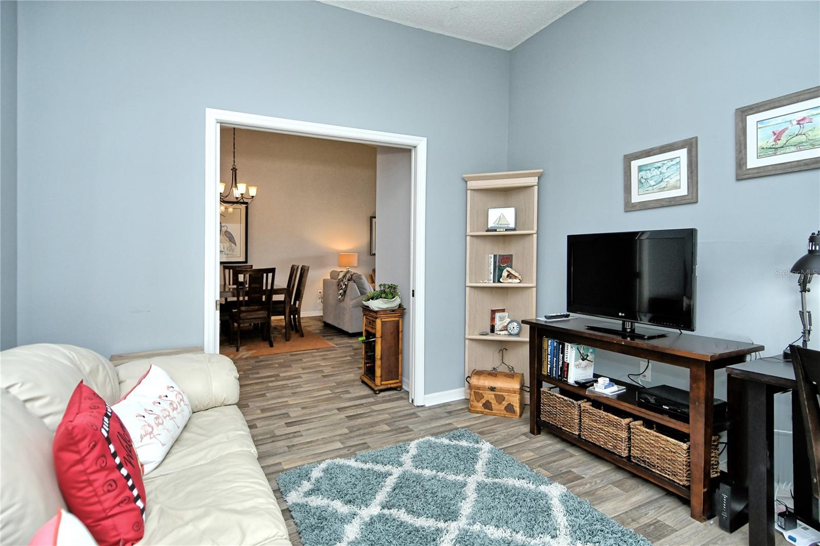 HERITAGE OAKS GOLF & COUNTRY CLUB - Residential