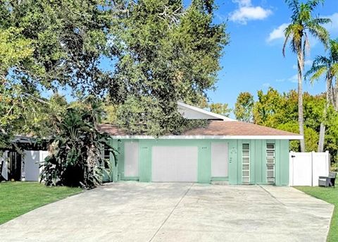 Photo of 10597 101st Avenue, Seminole, FL 33772 (MLS # W7880811)