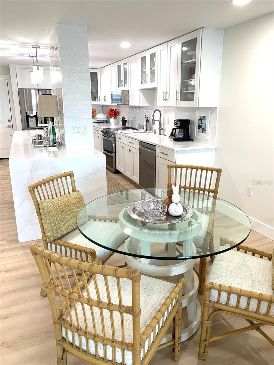 CAPTAINS QUARTERS - Residential