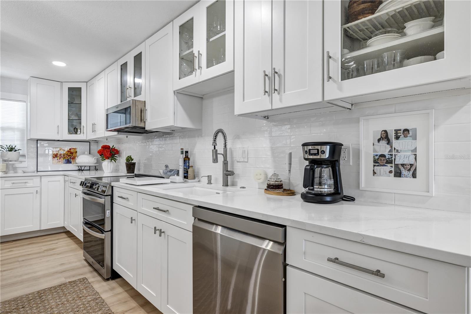 CAPTAINS QUARTERS - Residential