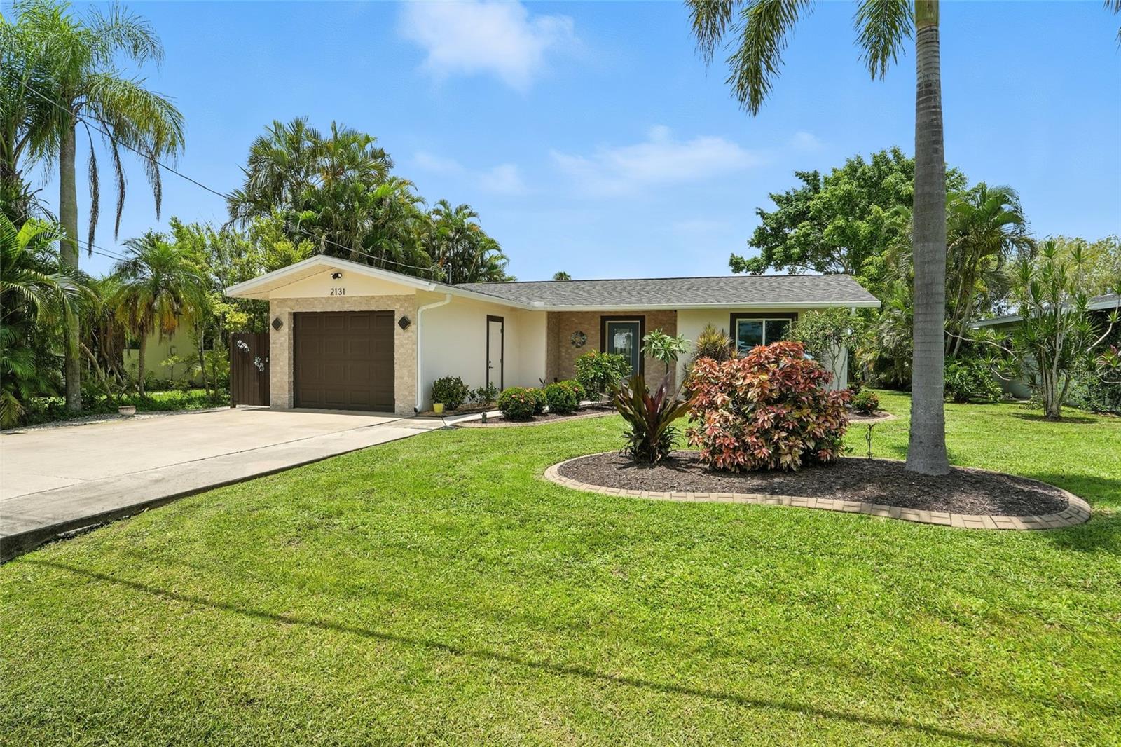 FT MYERS SHORES - Residential