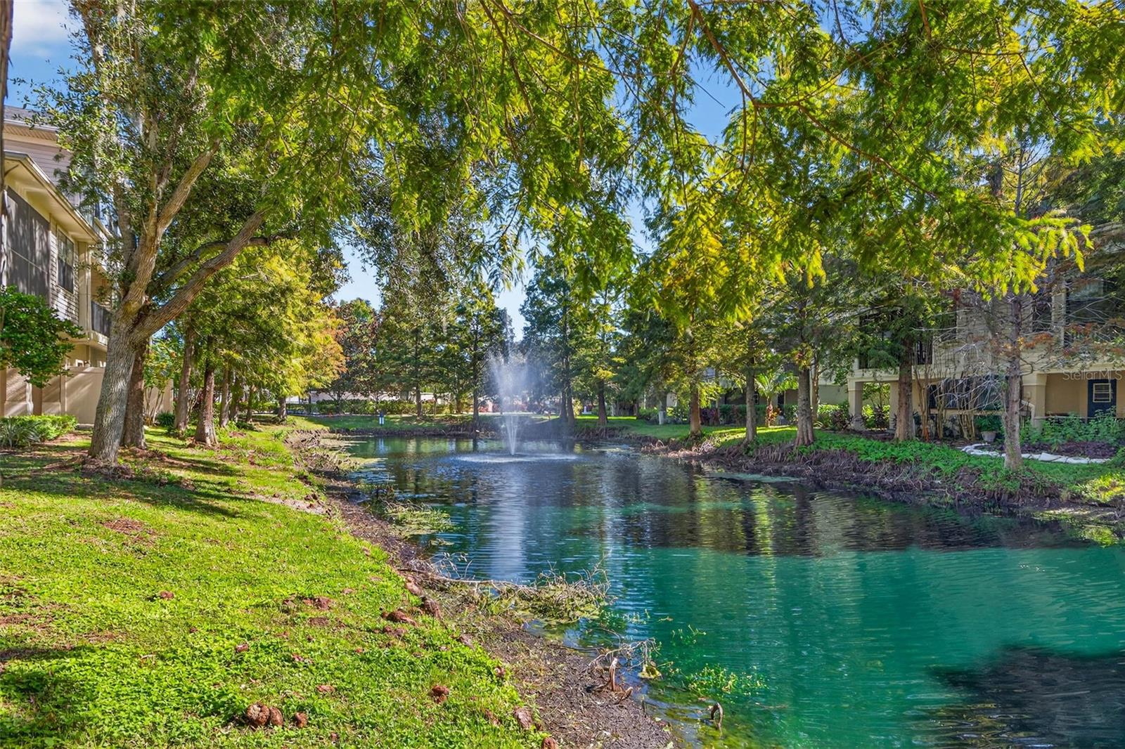 TOWNHOMES AT PELICAN POINTE - Residential