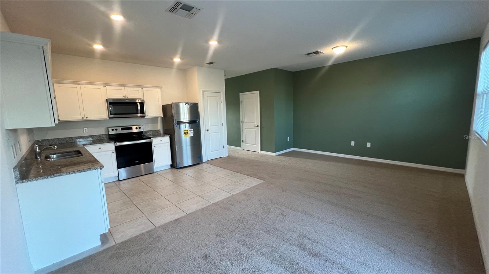 MADISON PLACE PH 2 - Residential Lease