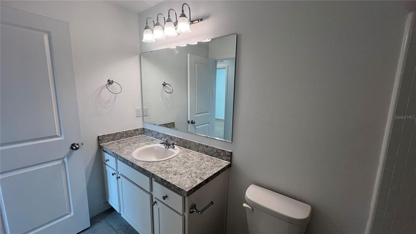 MADISON PLACE PH 2 - Residential Lease