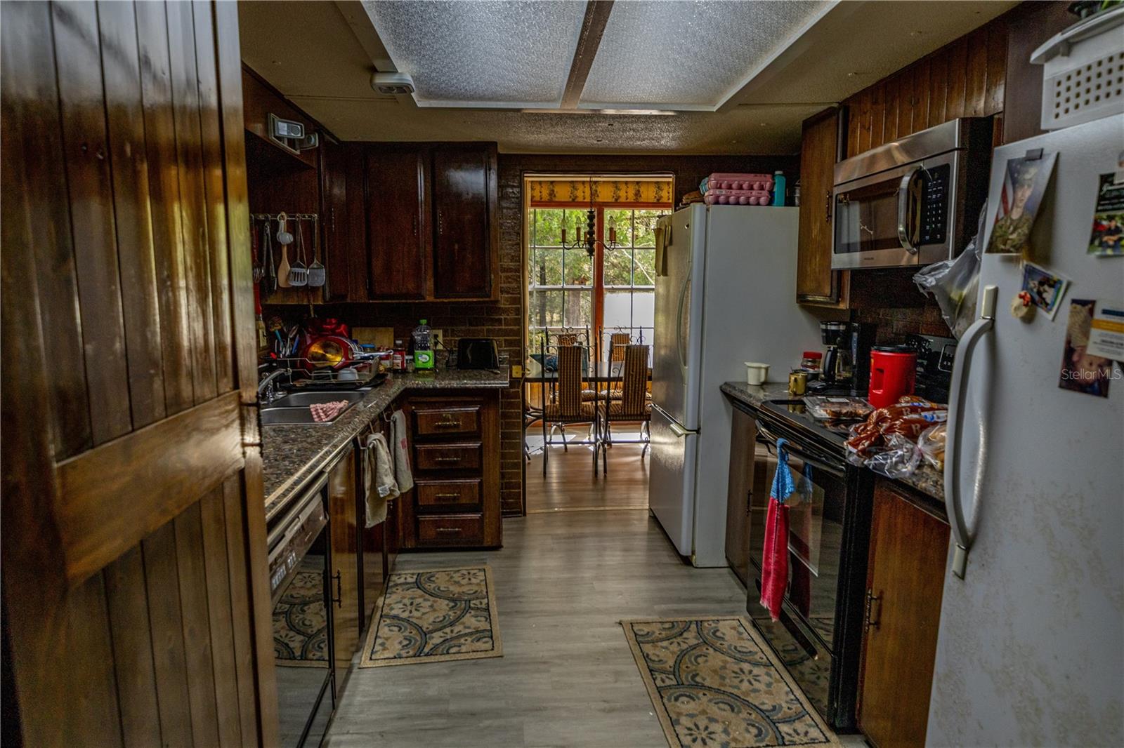 MELANIE HEIGHTS 12 13 - Residential